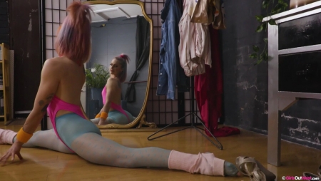 Image Of GirlsOutWest 21 04 07 Nova Zone Disco Rama XXX 720p MP4-XXX