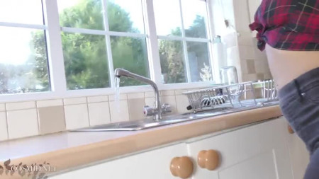 Image Of Cosmid 21 07 14 Katie L Katie In Her Flannel XXX 480p MP4-XXX