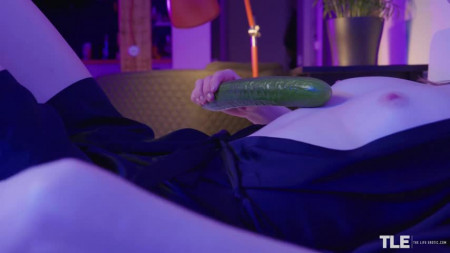 Image Of TheLifeErotic 21 11 08 Ginger Mary Juicy Cucumber 2 XXX 480p MP4-XXX