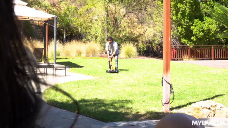 Image Of Milfty 21 11 14 Reagan Foxx Help With Her Yard XXX 720p MP4-XXX