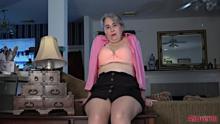 Image Of AllOver30 21 11 19 Olivia Olay Interview XXX 480p MP4-XXX