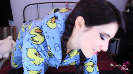 Image Of BrookelynneBriar 16 11 07 Sleepover Creampie XXX 480p MP4-XXX