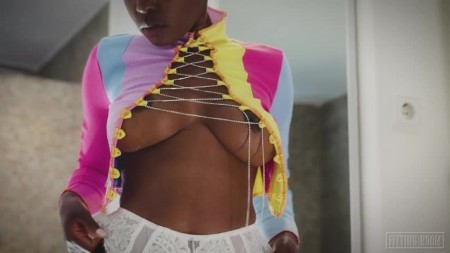 Image Of Fitting-Room 22 10 24 Zaawaadi Small Panties And Big Butt XXX 480p MP4-XXX