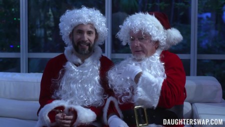 Image Of DaughterSwap 22 12 25 Alexia Anders And Kimmy Kimm Santa On My Mind XXX 720p MP4-XXX
