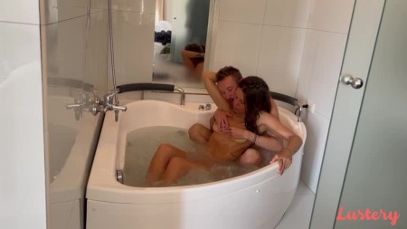 Image Of Lustery E850 Nate And Rain Splish Splash XXX 480p MP4-XXX