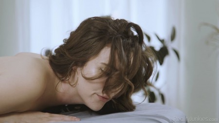 Image Of RealityJunkies 23 03 03 Freya Parker You Can Trust Me XXX 720p MP4-XXX