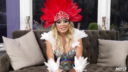 Image Of MylfOfTheMonth Vivianne DeSilva - Carnival! (09.06.2023)