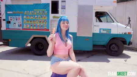 Image Of TeamSkeetAllstars Jewelz Blu - Ice Cream Time (09.06.2023)