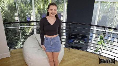 Image Of DontBreakMe Adrianna Jade - Tiny Adrianna Needs a Tall Man (19.06.2023)