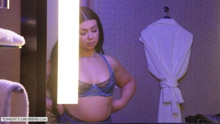 Image Of TonightsGirlfriend Sexy pornstar Holly Day (23.06.2023)