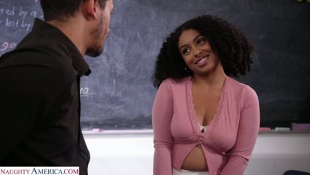 Image Of NaughtyBookworms - Busty black 18 year old Hadiya Honey (26.06.2023)xa0