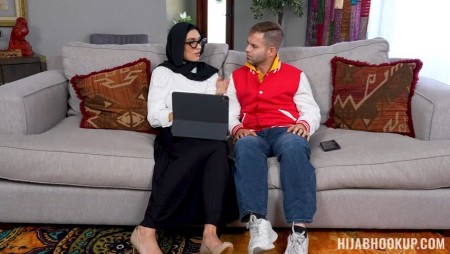 Image Of HijabHookup - Aubry Babcock - Every Girl Fantasizes (02.07.2023)