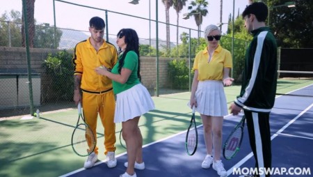 Image Of MomSwap - Mona Azar, Kenzie Taylor - Serving Balls (19.07.2023)