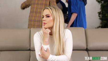 Image Of BadMilfs - Tiffany Fox, Slimthick Vic - The Draft 2 You’ve Got My Vote! (10.08.2023)