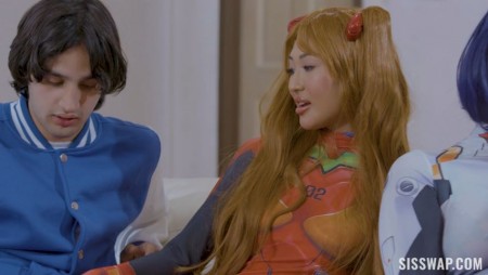 Image Of SisSwap - Harley King, Mina Luxx - Cum and Cosplay! (23.08.2023)
