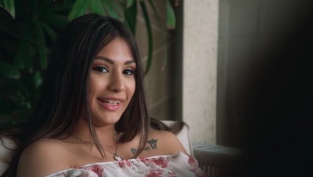 Image Of LoveHerFeet - Nina Nieves - Foot Fetish Housemates (05.08.2023)