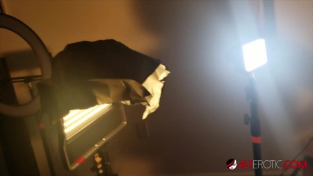 Image Of AltErotic 20 10 15 Evilyn Ink And Genevieve Sinn Photoshoot BTS XXX 1080p MP4-GAPFiLL [XC]