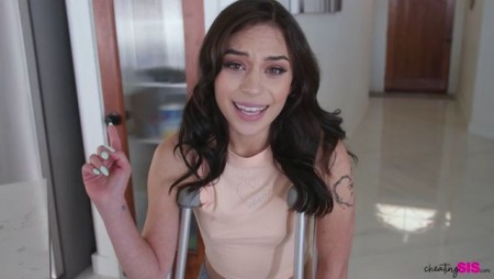 Image Of CheatingSis - Aria Valencia - Fucking The Delivery Guy (23.09.2023)