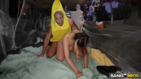 Image Of BangBus 23 10 25 Mads Flores XXX 2160p MP4-WRB [XC]