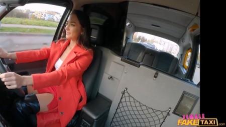 Image Of FemaleFakeTaxi - Zuzu Sweet - This is the Flirting Taxi (11.11.2023)