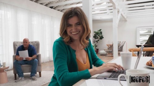 Image Of Mofos - Nicole Rae - Sneaky Office Link (06.12.2023)