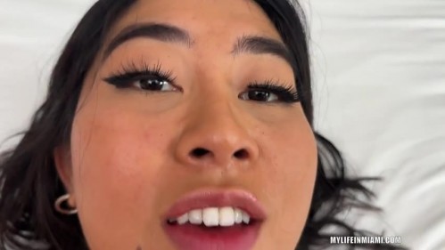 Image Of MyLifeInMiami 23 11 29 Emerald Loves Sweet Asian Pussy XXX 480p MP4-XXX [XC]