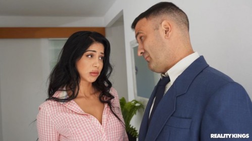 Image Of LilHumpers - Julia De Lucia - The Panty Raid (13.01.2024)