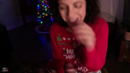 Image Of ManyVids 2023 YourFavoriteMommy Brothers Xmas Gift XXX 1080p MP4-P2P [XC]