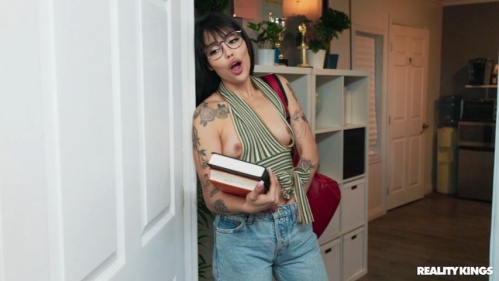 Image Of CrazyCollegeGFs - Vanessa Sky, Laney Grey - Dorm Neighbor Nabs Dick (19.03.2024)