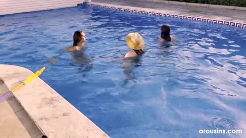 Image Of Arousins 24 03 24 Fun With The Girls BTS XXX 480p MP4-XXX [XC]