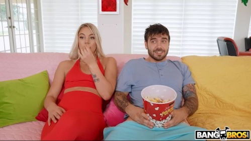 Image Of BangBros18 - Kelsey Kane - Exploding Popcorn (07.04.2024)