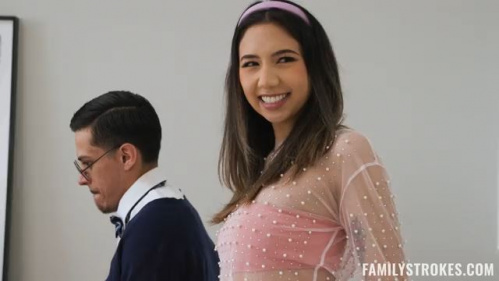 Image Of FamilyStrokes - Kimora Quin - Bigger Than My Boyfriend (06.06.2024)