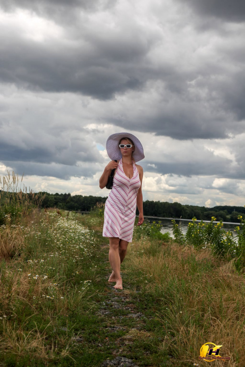 Image Of Katerina-Hartlova com 24 05 09 First Sunny Day I Use For Masturbate On The Lake XXX iMAGESET-LEWD [XC]