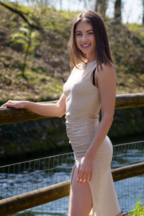 Image Of MetArt com 24 06 26 Hilary C Strapped In XXX IMAGESET-FuGLi [XC]