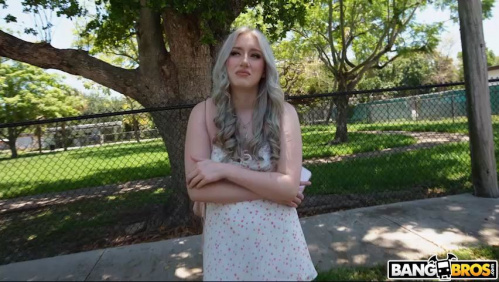 Image Of BangBus - Izzy Rae - 18 Year Old Size Queen (10.07.2024)
