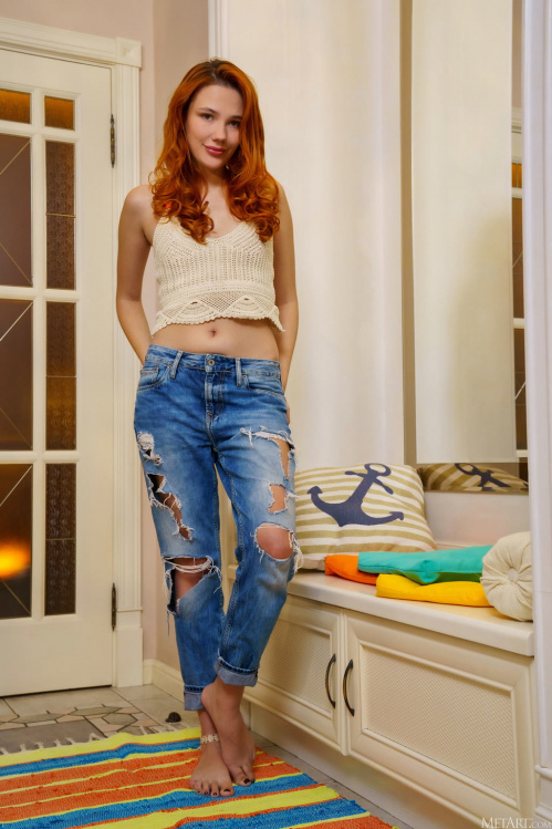 Image Of MetArt com 24 07 20 Janey Distressed Jeans XXX IMAGESET-FuGLi [XC]