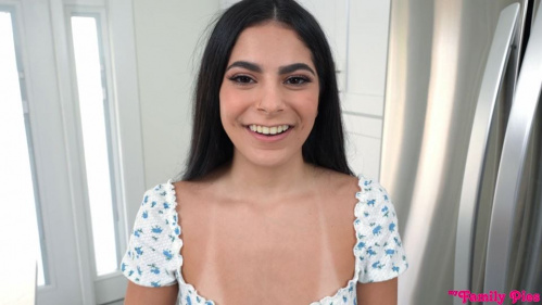 Image Of MyFamilyPies - Angel Gostosa - Hide And Sex (11.08.2024)