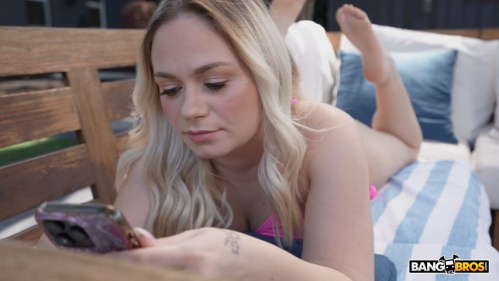 Image Of BangBros18 - Rylee Blake - Cheating with Stepdad (25.08.2024)