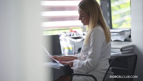 Image Of DorcelClub - Leanne Lace - An Ambitious Woman