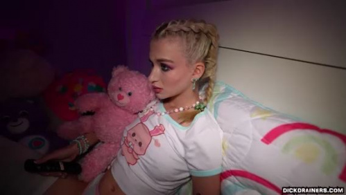 Image Of DickDrainers - Emma Rosie - Barely Legal Mean BBC Barely Fit In ANY Hole (16.08.2024)