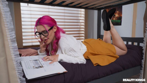 Image Of CrazyCollegeGFs - Lily Lou, Jazmin Luv - Bunk Fucking While Cucking The Sorority Sis (22.08.2024)