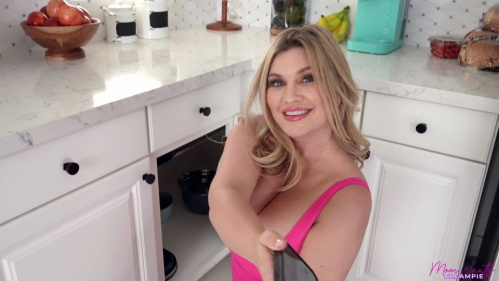 Image Of MomWantsCreampie - Andie Anderson - A Good Deed For Stepmom (04.09.2024)