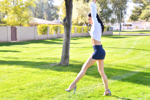 Image Of FTVGirls com 23 02 23 Mila Acrobatics In Public XXX IMAGESET-FuGLi [XC]