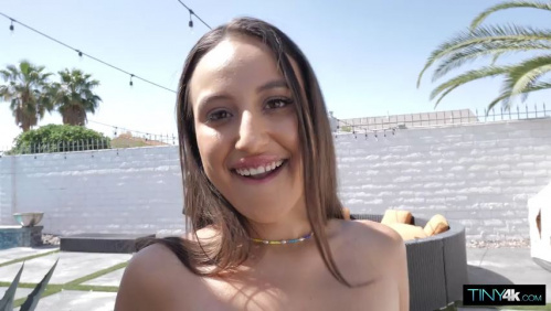 Image Of Tiny4k - Lola Aiko - Water Fight (05.09.2024)
