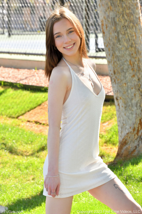 Image Of FTVGirls com 23 06 23 Venus Petite White XXX IMAGESET-FuGLi [XC]