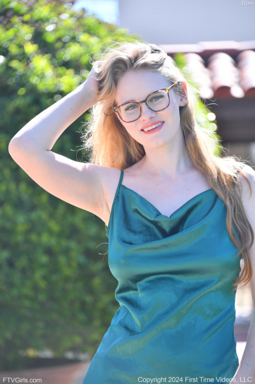 Image Of FTVGirls com 24 05 03 Roni Upskirt Locations XXX IMAGESET-FuGLi [XC]