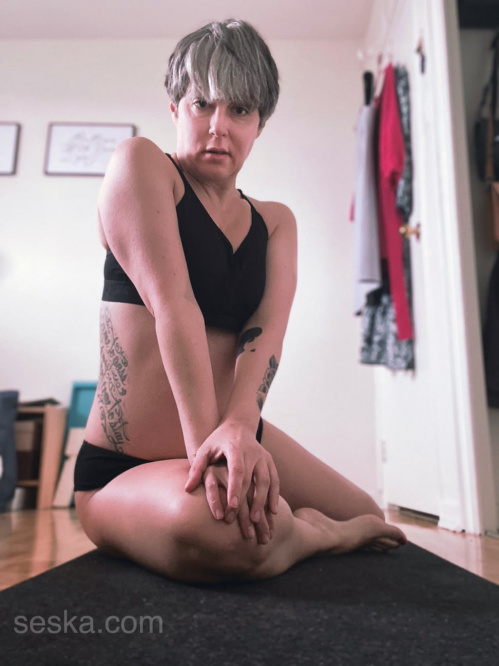 Image Of Seska com 21 10 20 Mature Seska Stretches XXX iMAGESET-LEWD [XC]