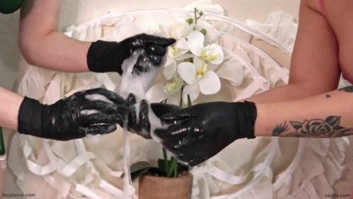 Image Of Seska 24 08 02 Lucy LaRue And Seska Splooge Messy Nitrile Glove ASMR XXX 1080p MP4-LEWD [XC]