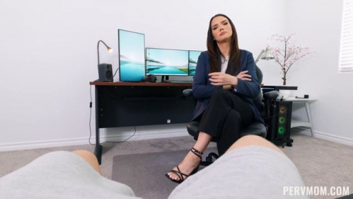 Image Of PervMom - Ivy Ireland - Pervy MILF Gives a Hand and Her Asshole (13.10.2024)