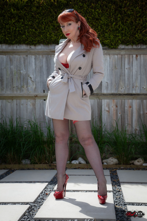 Image Of Red-XXX com 24 10 16 Flasher XXX iMAGESET-LEWD [XC]